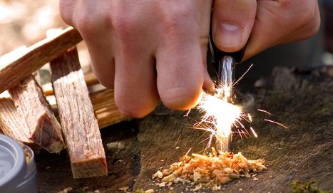 8 kỹ năng sinh tồn c&oacute; thể cứu sống bạn khi bị mắc kẹt nơi hẻo l&aacute;nh - Ảnh 4.