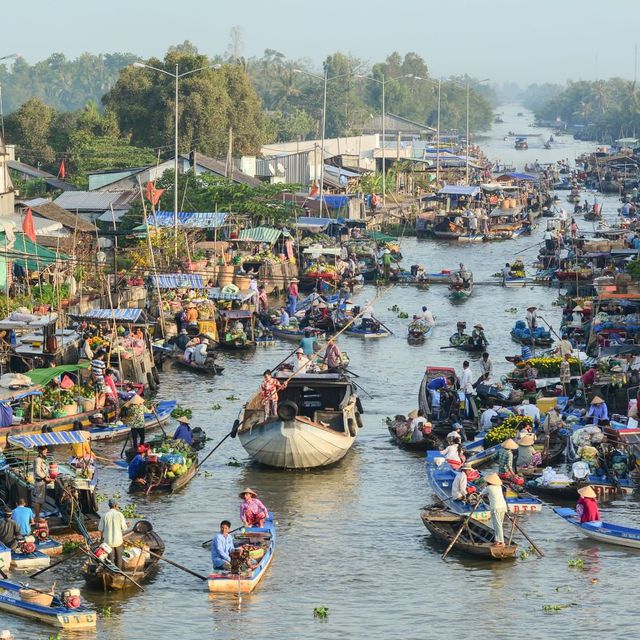 Tạp chí nước ngoài gợi ý 8 trải nghiệm khi đến vùng sông nước Cửu Long: Thăm làng nổi giữa rừng tràm, thưởng thức món ăn chỉ dành cho những du khách dũng cảm - Ảnh 1.