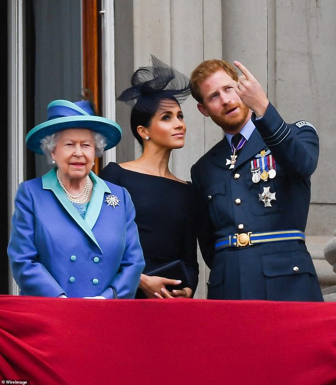 Harry and Meghan still have the opportunity to take the spotlight at the Platinum ceremony thanks to this way - Photo 3.