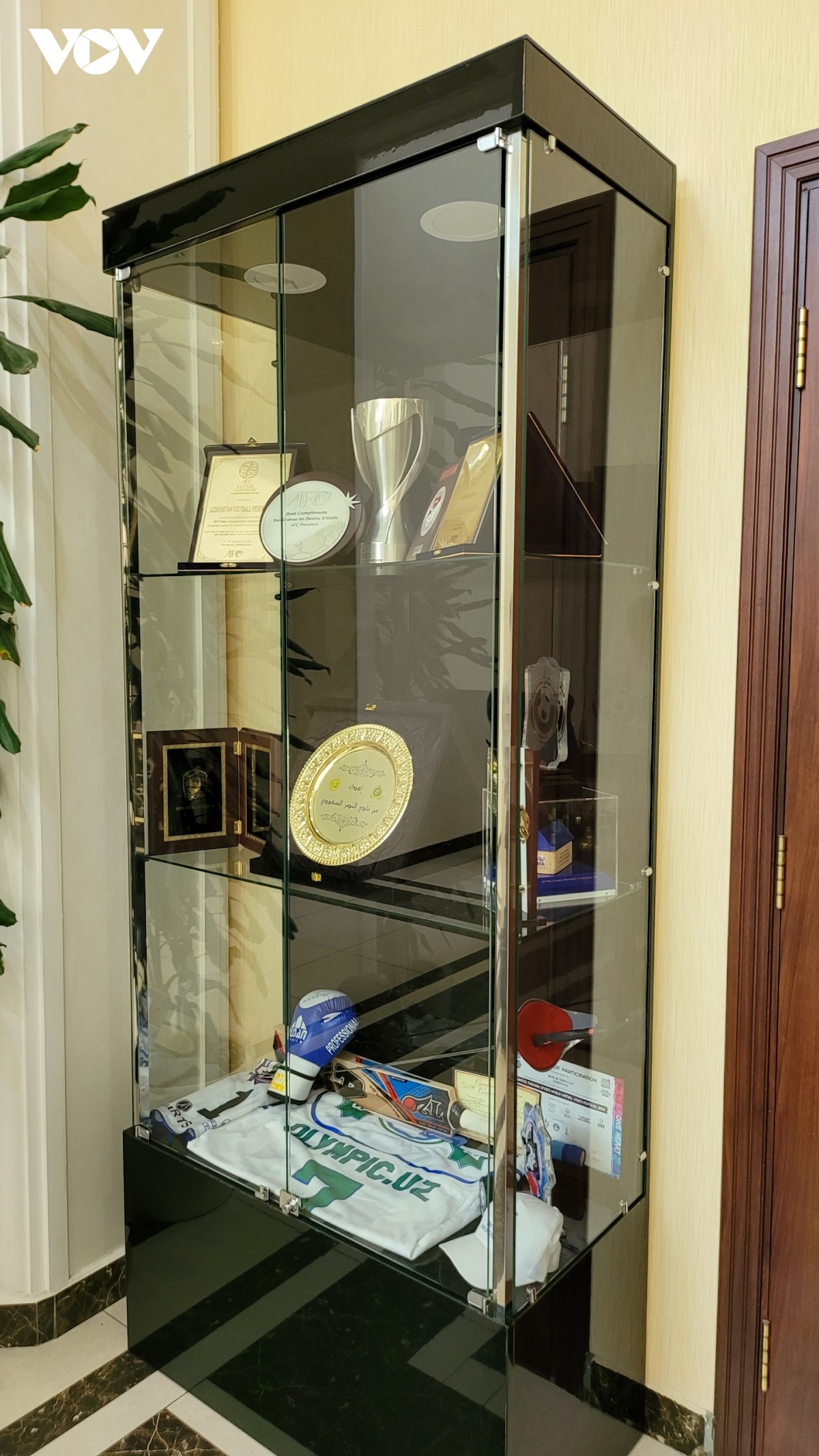 Truy t&igrave;m c&uacute;p v&ocirc; địch U23 ch&acirc;u &Aacute; 2018 ở Uzbekistan v&agrave; nỗi &aacute;m ảnh si&ecirc;u phẩm cầu vồng tuyết - Ảnh 11.