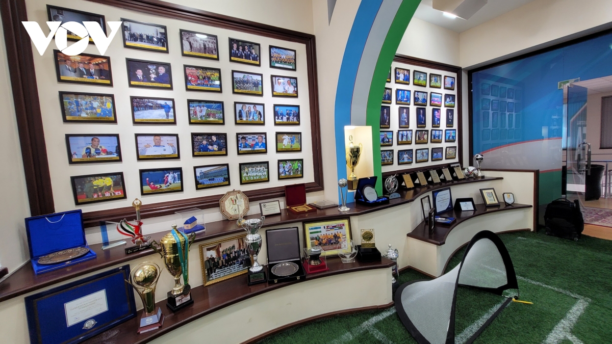 Truy t&igrave;m c&uacute;p v&ocirc; địch U23 ch&acirc;u &Aacute; 2018 ở Uzbekistan v&agrave; nỗi &aacute;m ảnh si&ecirc;u phẩm cầu vồng tuyết - Ảnh 5.