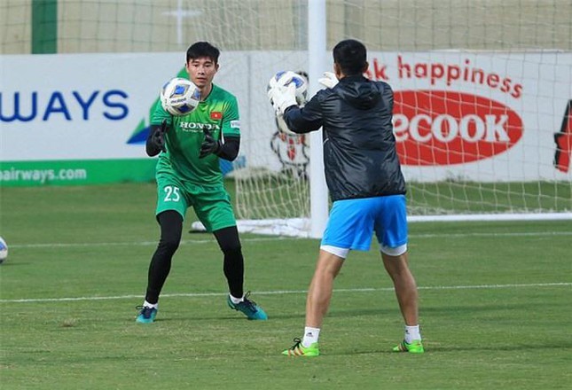 Quan Văn Chuẩn - “người nhện” với những pha cứu thua chuẩn chỉ của U23 Việt Nam - Ảnh 3.