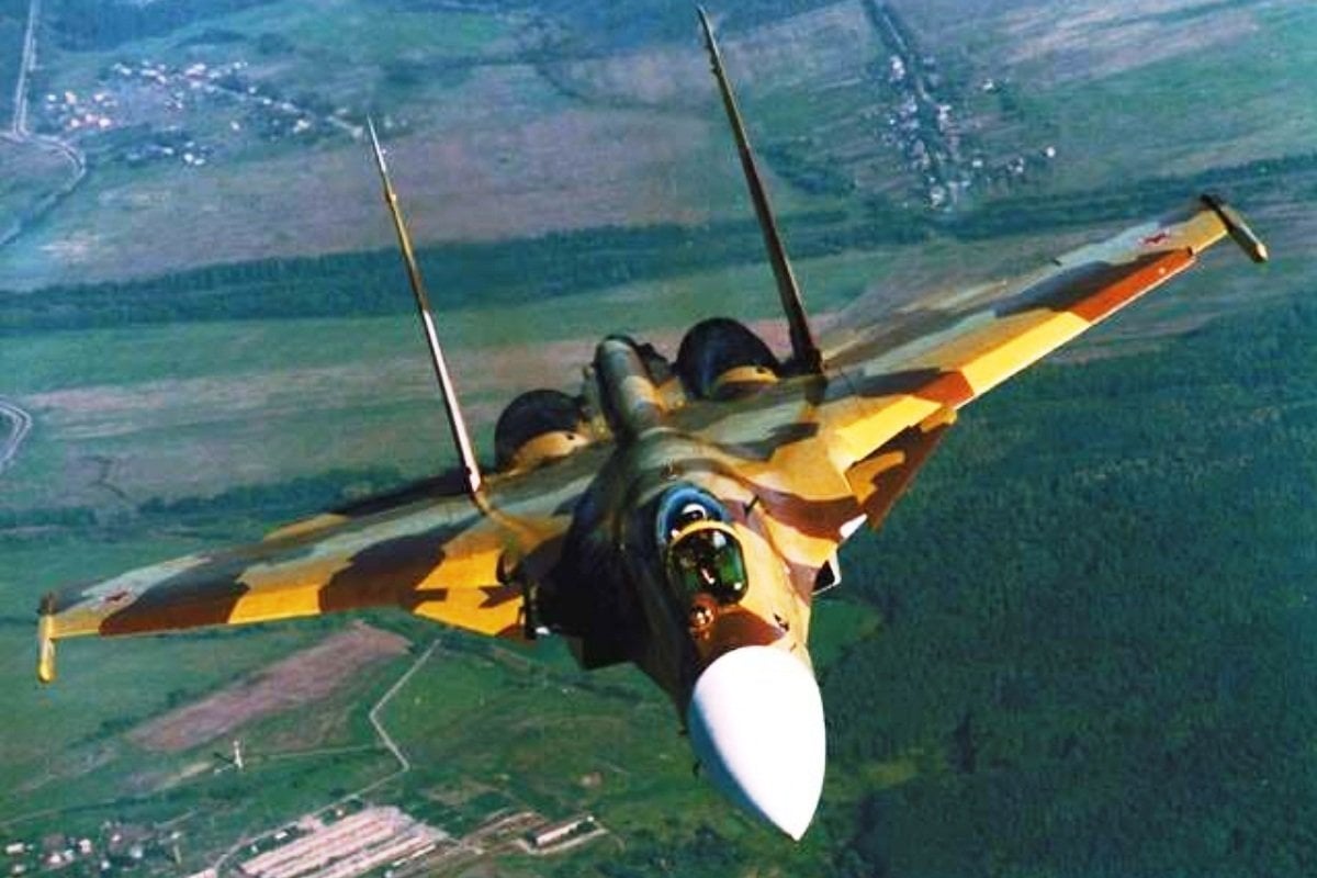 Su-37: Tiêm kích Nga khiến công chúng thế giới kinh ngạc vì màn trình diễn  ngoạn mục