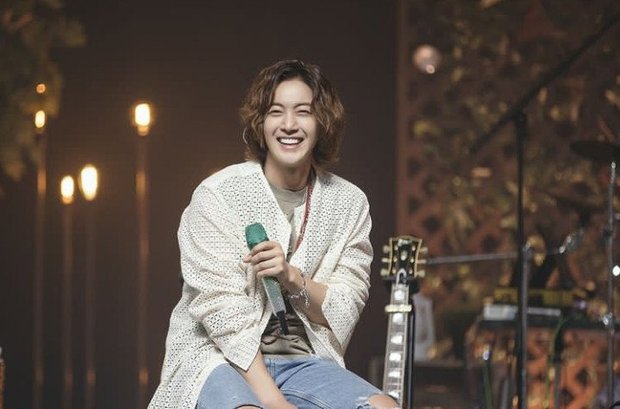 Tài tử Kim Hyun Joong (Vườn Sao Băng) kết hôn với mối tình đầu, hé lộ thông tin bất ngờ về bà xã bí ẩn - Ảnh 1.