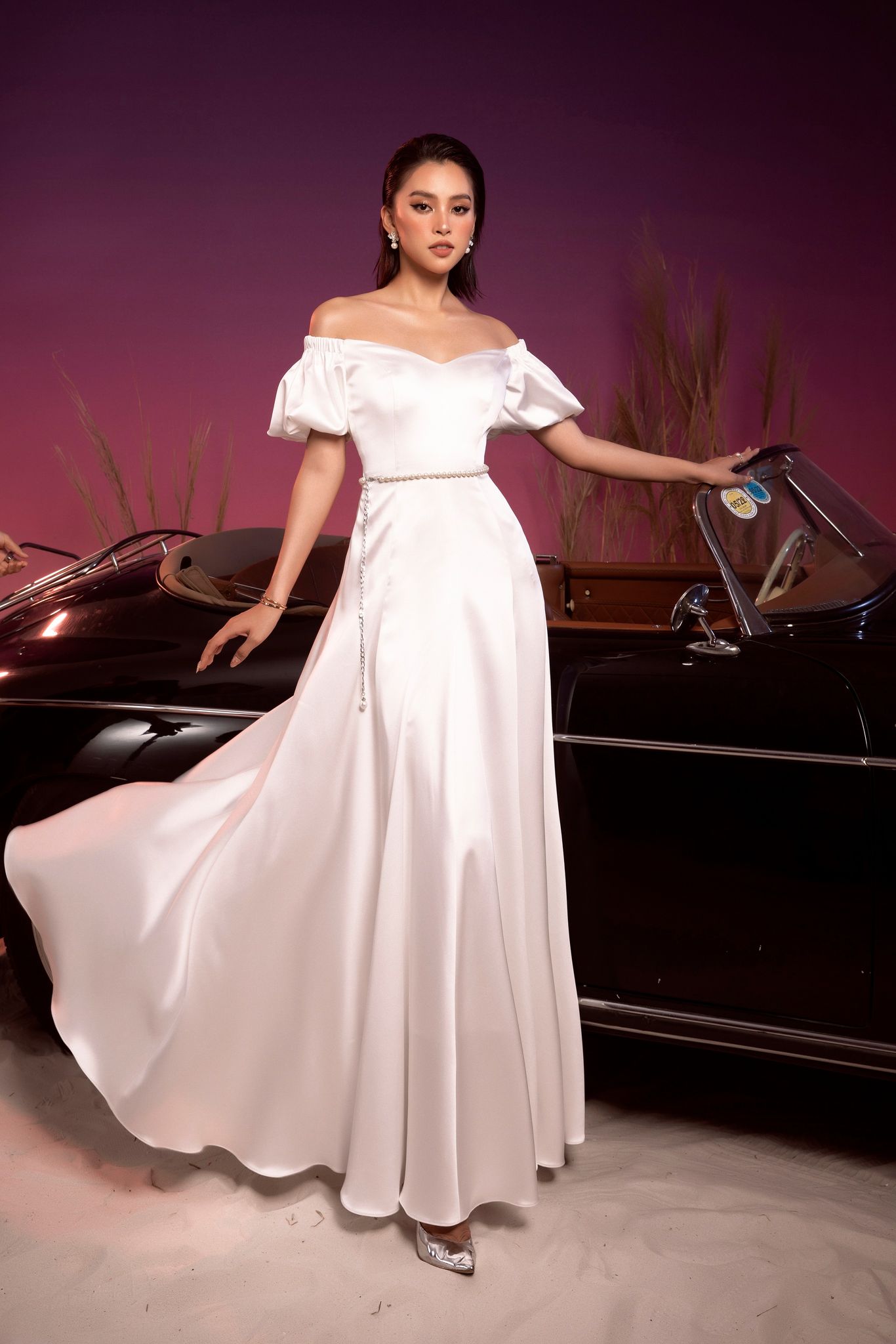 Vĩnh Thụy diện suit bảnh bao bên quý cô Tiểu Vy - Ảnh 7.