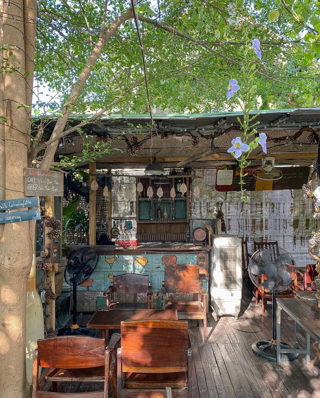 6 quán cà phê sân vườn xanh mát để gia đình, bạn bè cùng nhau trốn cái nắng nóng, ngột ngạt hiện nay ở TP.HCM - Ảnh 26.