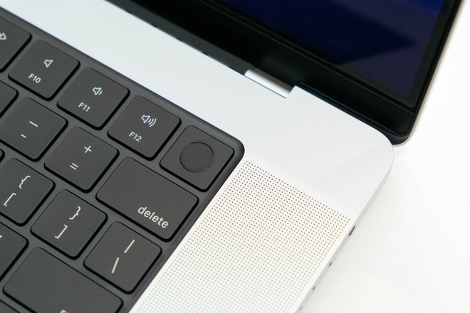 Cận cảnh mẫu MacBook Pro với giá bán gần 60 triệu đồng - Ảnh 8.