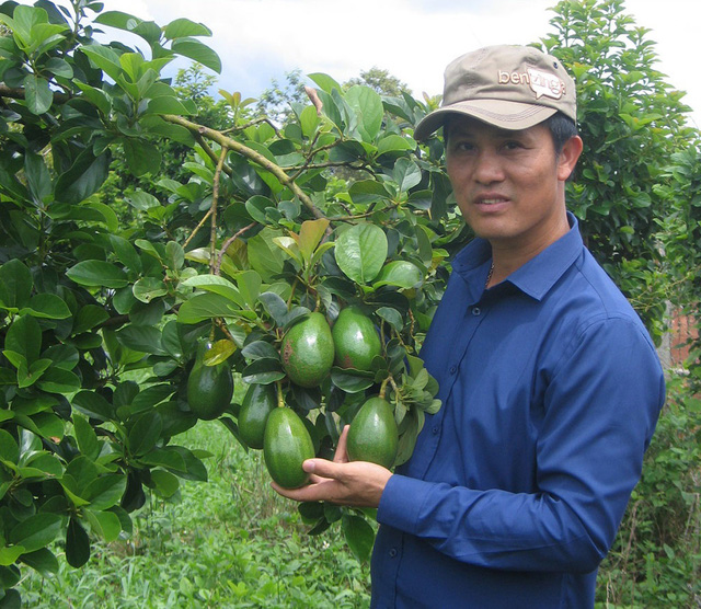 Chuyện đời tỷ phú Mười Bơ ở Dak Lak: Bỏ học từ lớp 6, trốn nhà đi tàu lậu vào Nam với độc 1 cây sáo trúc và thân hình 36kg, nung nấu ước mơ thoát nghèo - Ảnh 3.