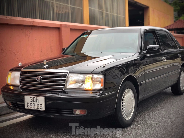 Toyota Crown đời 1998 rao bán giá 1,5 tỷ đồng ở Hà Nội  - Ảnh 8.