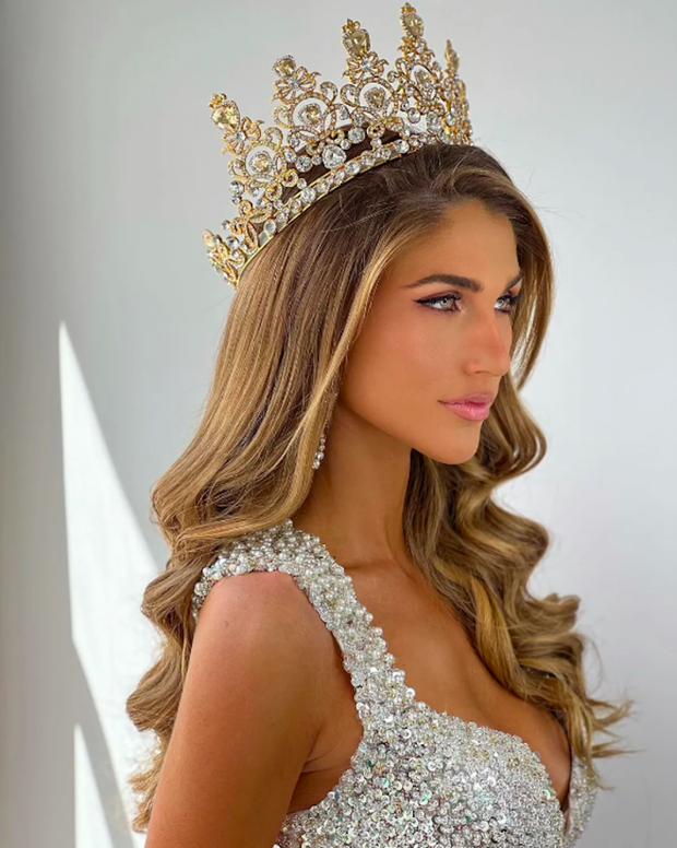 Tân Hoa hậu Peru 2022: Sắc vóc hoàn hảo, là con gái của gia đình danh giá - Ảnh 2.