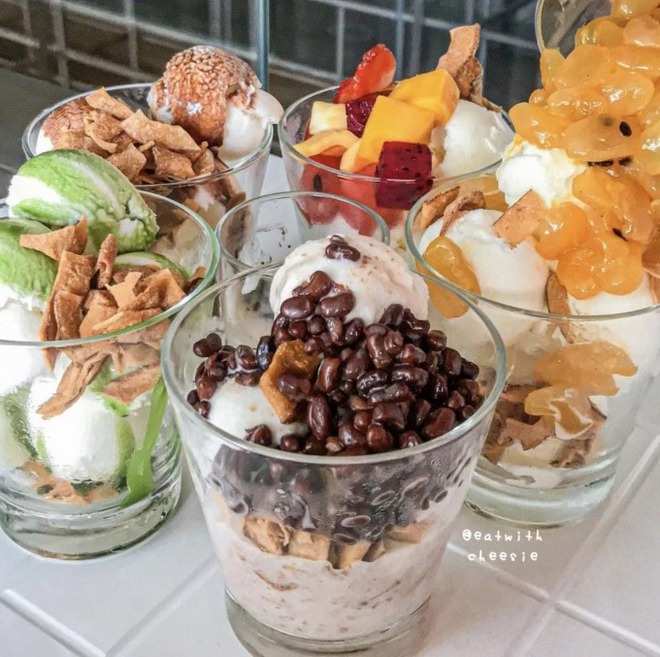 Giải nhiệt cho những ngày nắng nóng ở TP.HCM: Sáng bingsu, trưa kem lạnh, chiều sữa chua, tối trà dâu là chuẩn bài - Ảnh 19.