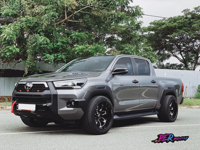 Toyota Hilux hạ gầm với bộ mâm khủng có giá 300 triệu đồng - Xe mới của nhiều người chơi xe bán tải tại TP. Thành phố Hồ Chí Minh - Ảnh 4.