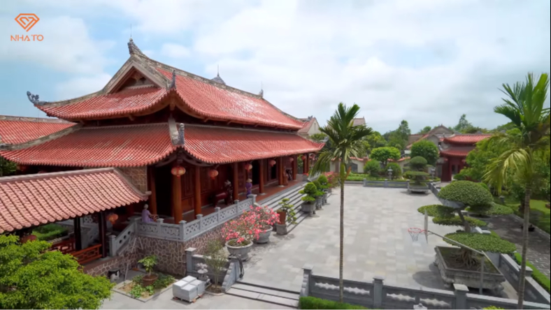 Cận cảnh biệt phủ gỗ hương 4.000m2 đại gia xứ Nghệ l&agrave;m của hồi m&ocirc;n cho con g&aacute;i - Ảnh 4.