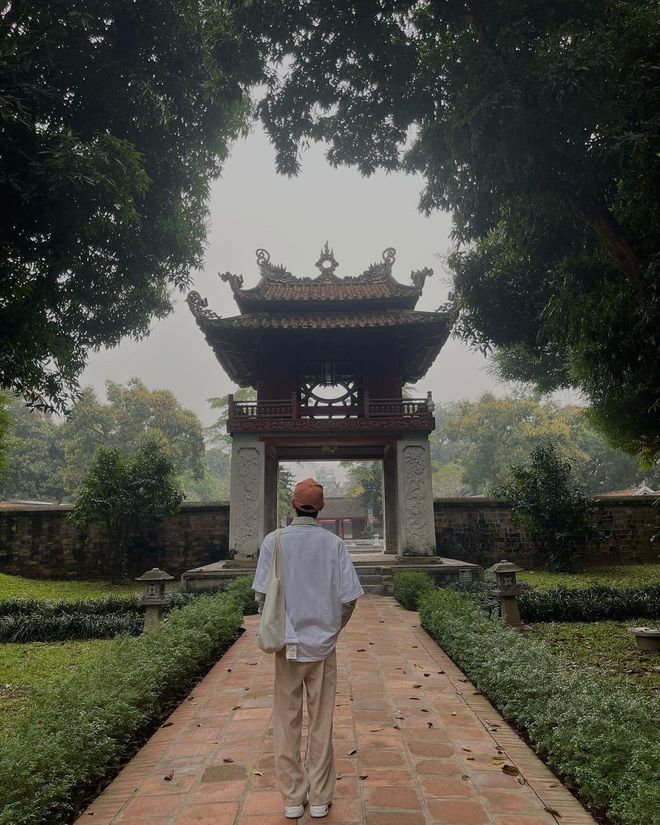 Vừa check-in vừa khám phá văn hoá - lịch sử tại các địa điểm nổi tiếng ở Hà Nội: Trải nghiệm rất hay mà ai cũng nên thử qua - Ảnh 2.