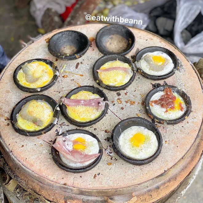 4 quán bánh căn ở Nha Trang cứ ăn là “dính”, người dân địa phương cũng khen tấm tắc - Ảnh 12.