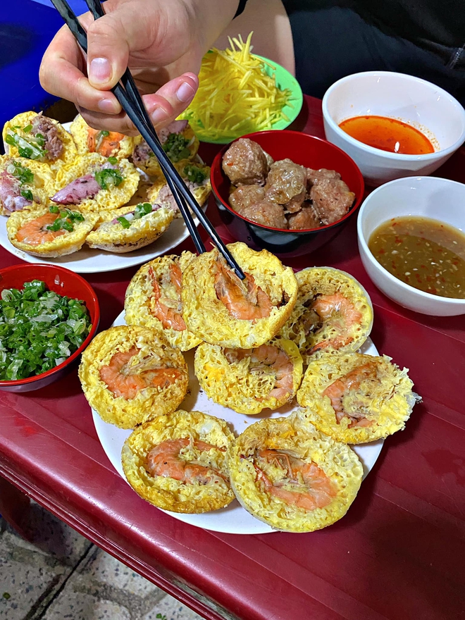 4 quán bánh căn ở Nha Trang cứ ăn là “dính”, người dân địa phương cũng khen tấm tắc - Ảnh 19.