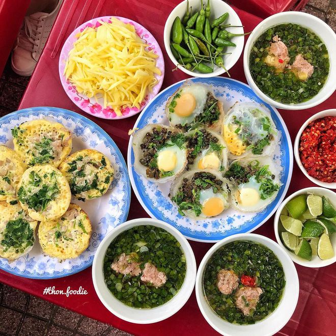 4 quán bánh căn ở Nha Trang cứ ăn là “dính”, người dân địa phương cũng khen tấm tắc - Ảnh 8.