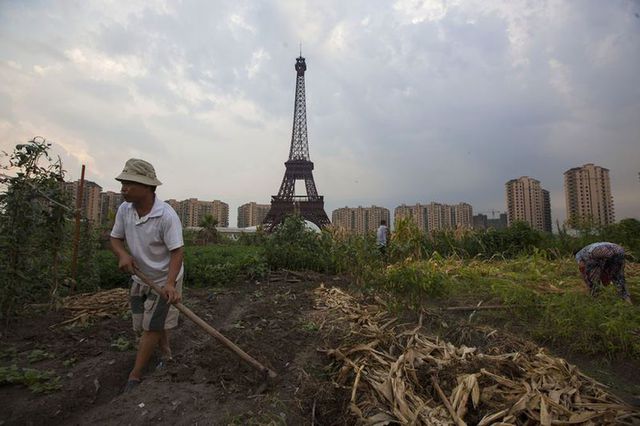 “Paris phiên bản lỗi” bỏ hoang của Trung Quốc: Từ tham vọng về thành phố hoa lệ giữa lòng châu Á tới cảnh ngán ngẩm hiện tại  - Ảnh 13.