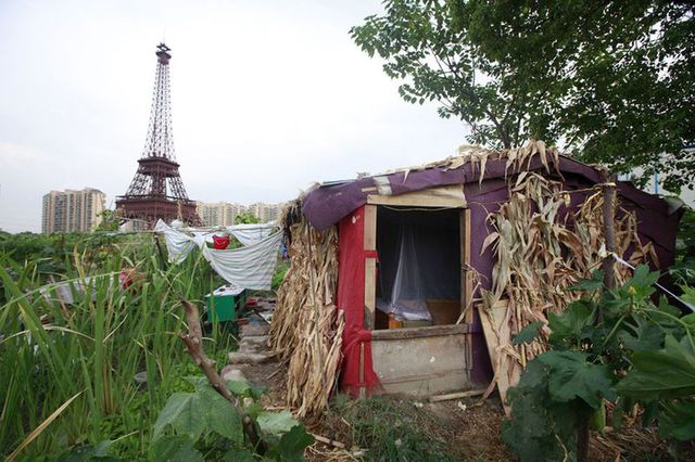 “Paris phiên bản lỗi” bỏ hoang của Trung Quốc: Từ tham vọng về thành phố hoa lệ giữa lòng châu Á tới cảnh ngán ngẩm hiện tại  - Ảnh 15.