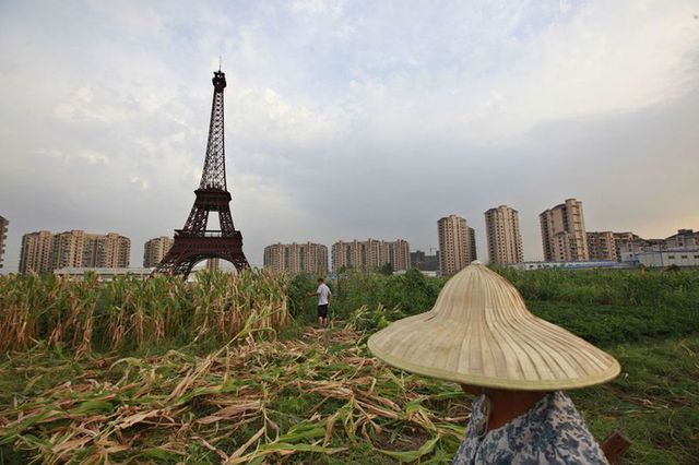 “Paris phiên bản lỗi” bỏ hoang của Trung Quốc: Từ tham vọng về thành phố hoa lệ giữa lòng châu Á tới cảnh ngán ngẩm hiện tại  - Ảnh 16.