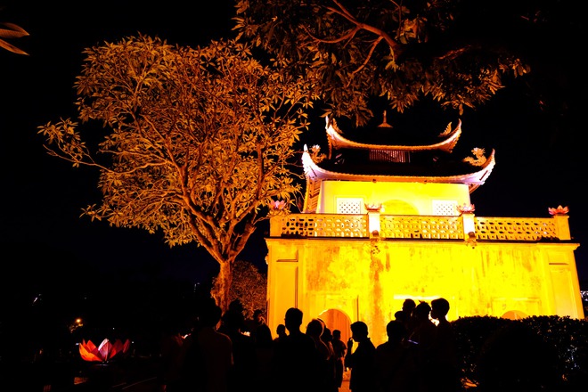Trải nghiệm tour đêm tại Hoàng Thành Thăng Long và hành trình giải mã bí mật hóc búa - Ảnh 25.