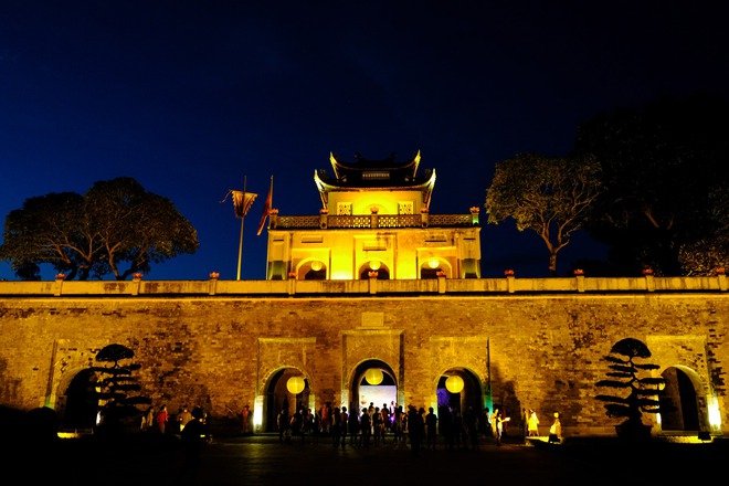 Trải nghiệm tour đêm tại Hoàng Thành Thăng Long và hành trình giải mã bí mật hóc búa - Ảnh 8.