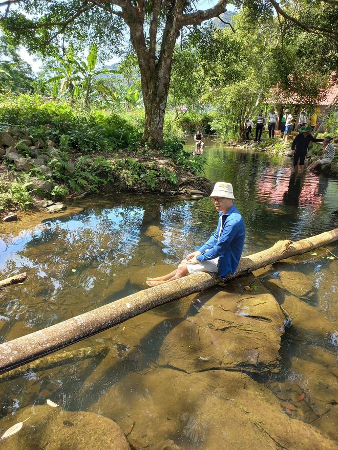 Một địa điểm ở Cát Bà nhưng lại vô cùng hoang sơ, yên tĩnh khác hoàn toàn với dòng người đang đổ về đây như trẩy hội - Ảnh 9.