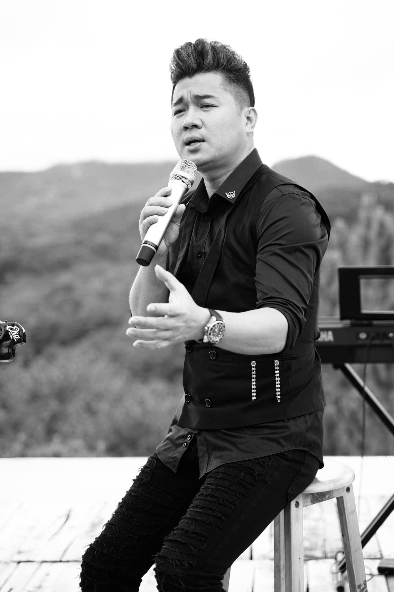 Lâm Vũ: Bạn gái cũng từng đổ vỡ hôn nhân giống tôi nên cả hai đều trân trọng lẫn nhau - Ảnh 2. Lâm Vũ: Bạn gái cũng từng đổ vỡ hôn nhân giống tôi nên cả hai đều trân trọng lẫn nhau - Ảnh 2.
