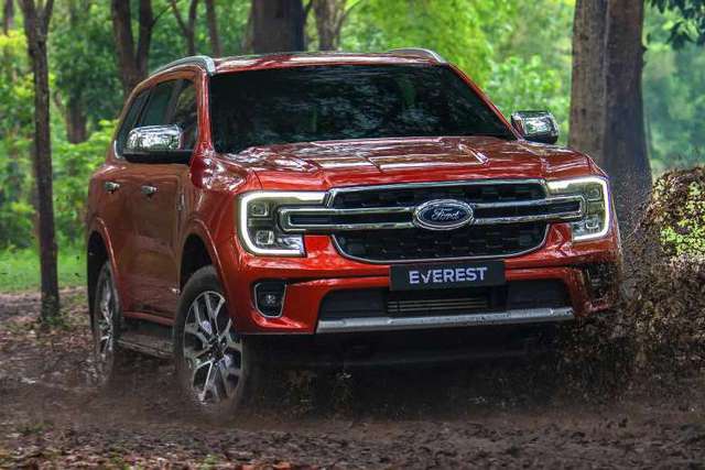 Đẩy hàng tồn kho đón thế hệ mới, Ford Everest nhận ưu đãi cực khủng - Ảnh 2.