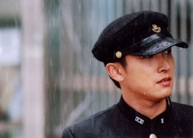 Ngỡ ngàng với diện mạo của tình đầu Son Ye Jin sau 19 năm: Cả sự nghiệp lẫn nhan sắc đều hoàn mỹ - Ảnh 3.