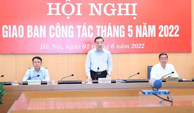 Chủ tịch Hà Nội: Xử lý nghiêm các đơn vị giải ngân chậm - Ảnh 1.