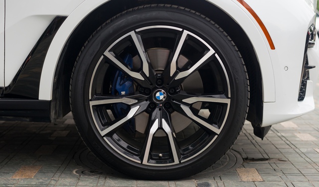 Sử dụng 2 năm, đại gia Hà Nội rao bán lại BMW X7 với giá 6,3 tỷ đồng - Ảnh 12.