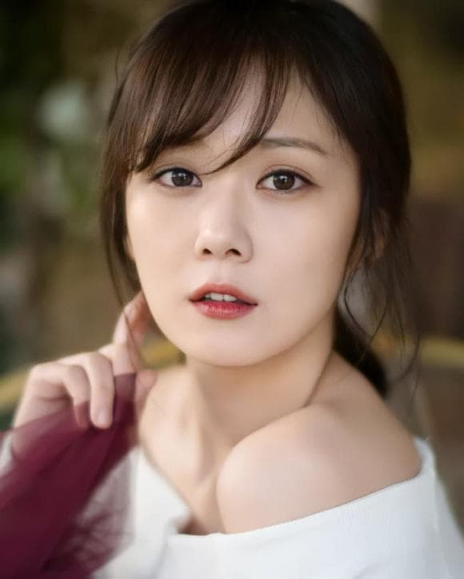 Jang Nara ở tuổi 41: Nữ thần thanh xuân của hàng vạn fan hâm mộ đã tìm thấy tình yêu chân chính đời mình - Ảnh 6.