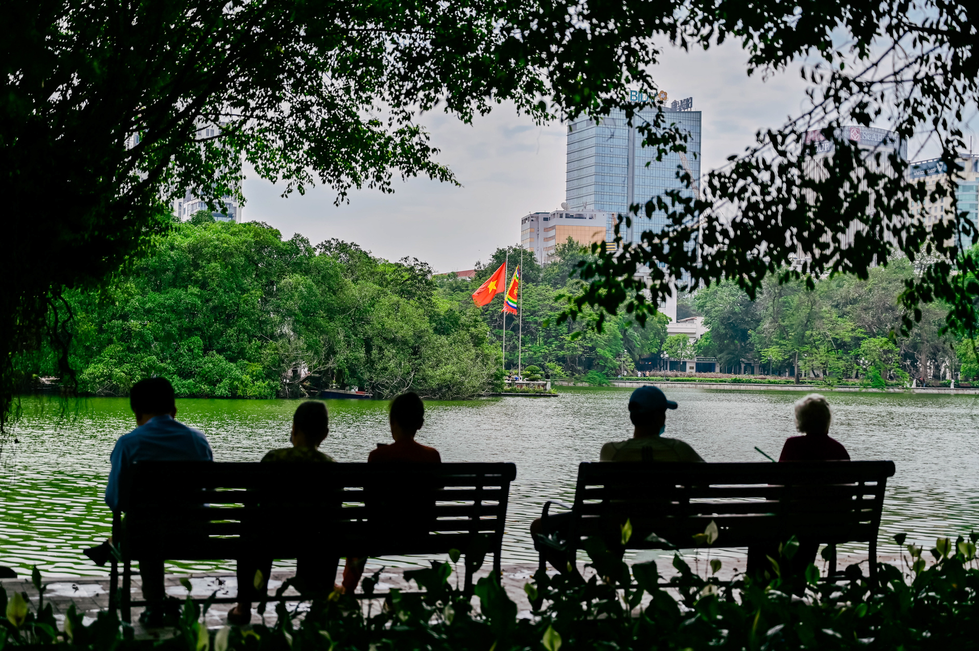 Những đảo đặc biệt ở Hà Nội: Nơi có tháp biểu tượng, nơi có chùa cổ nhất thủ đô - Ảnh 4.