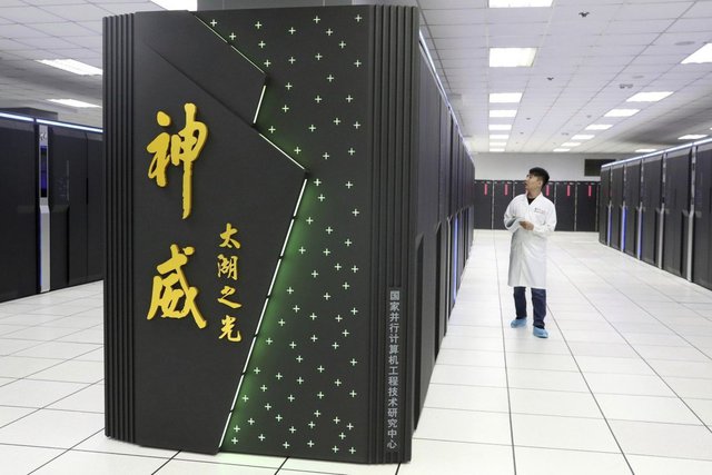 Dừng chia sẻ thông tin với bên ngoài, siêu máy tính Trung Quốc mất vị trí đứng đầu Top500 dù có hiệu năng siêu mạnh - Ảnh 1.