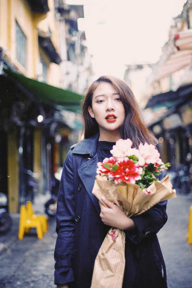 Female students from Thang Long University compete in Miss: Struggle with ideas to take the exam, impressing at first sight with a bright smile - Photo 6.