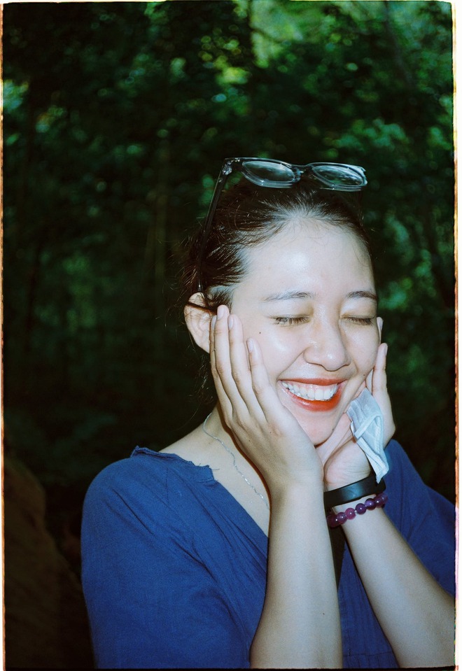 Female students from Thang Long University compete in Miss: Struggle with ideas to take the exam, impressing at first sight with a bright smile - Photo 7.