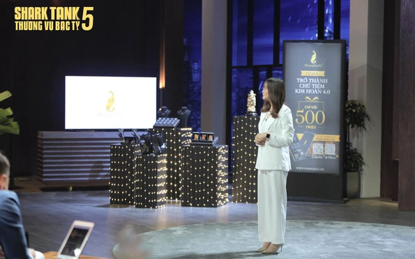 Tiệm vàng 4.0 lên Shark Tank gọi vốn: Khách mua trả góp online từ 100.000 đồng, tới khi tích đủ 1 chỉ vàng thì đến tiệm lấy hàng về - Ảnh 1.