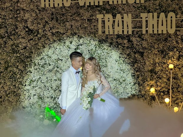 Đám cưới Mạc Văn Khoa: Nghệ sĩ Hoài Linh bất ngờ xuất hiện, dàn sao đình đám hội ngộ - Ảnh 20.