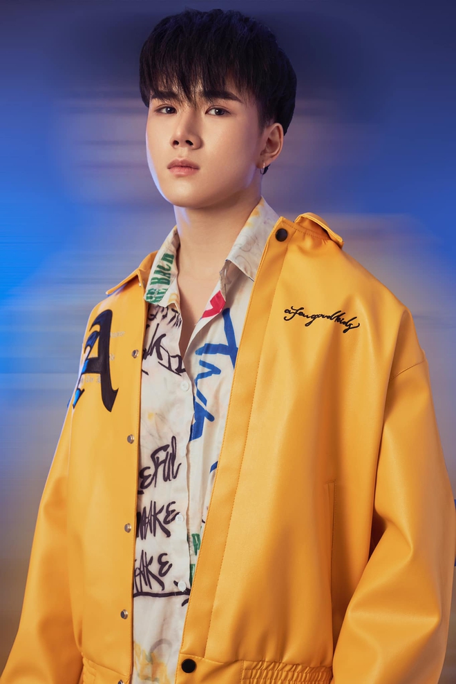 Học vấn của dàn soái ca Người Ấy Là Ai qua các mùa: Người là du học sinh Úc, người làm giảng viên đào tạo mẫu nhí - Ảnh 6. Học vấn của dàn soái ca Người Ấy Là Ai qua các mùa: Người là du học sinh Úc, người làm giảng viên đào tạo mẫu nhí - Ảnh 6.