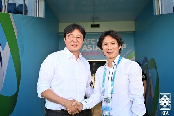 Doing something unprecedented with U23 Vietnam, Coach Gong Oh-gyun is even scarier than Coach Park?  - Photo 1.