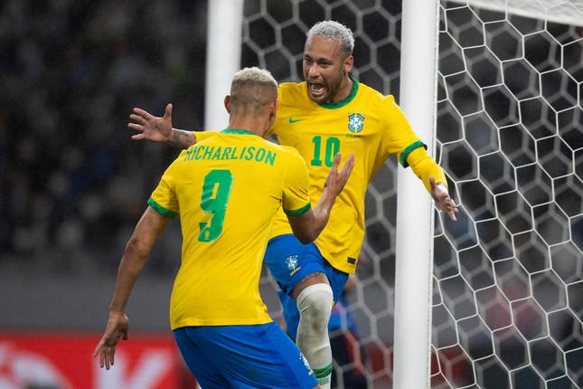   Neymar scored, Brazil struggled to beat Japan - Photo 1.
