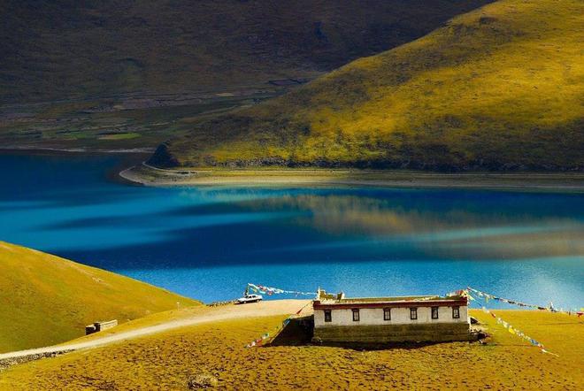 Yamdrok - hồ nổi tiếng nhất Tây Tạng có trữ lượng cá cả triệu tấn nhưng không ai dám ăn, lý do khiến nhiều người bất ngờ - Ảnh 4.