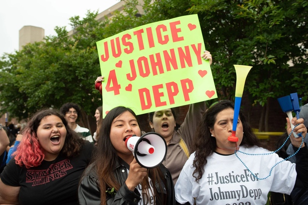 Johnny Depp - Amber Heard gây dựng lại sự nghiệp, hình ảnh thế nào sau phiên toà bom tấn? Chuyên gia đưa ra nhận định bất ngờ! - Ảnh 5.