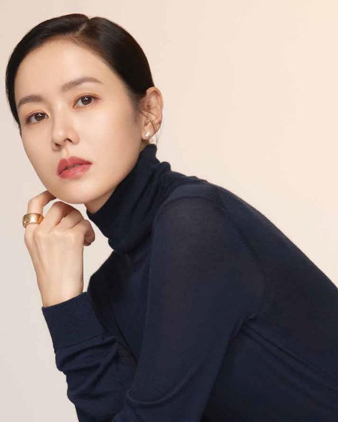 Vợ chồng Son Ye Jin lộ diện sau công bố mang thai, biểu cảm của Hyun Bin gây chú ý - Ảnh 6.