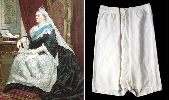 Những món đồ kỳ lạ của Hoàng gia Anh từng được fan mua, bánh cưới 40 tuổi không lạ bằng giấy toilet - Ảnh 2.
