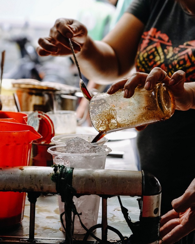 “Toạ độ” những món nước vỉa hè cực ngon và kỳ công chẳng khác gì các hàng quán sang tại TP.HCM - Ảnh 26.