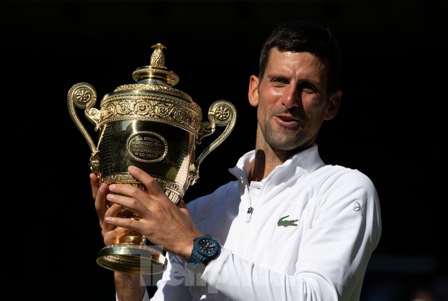 Djokovic vô địch Wimbledon vẫn rơi xuống hạng 7 thế giới - Ảnh 1.