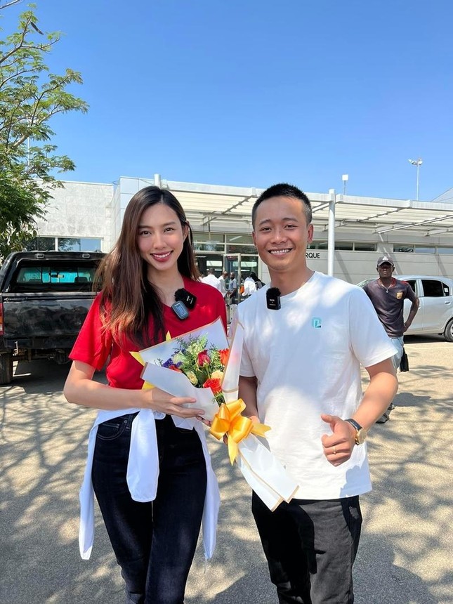 Vì sao netizen nhiệt tình đẩy thuyền cặp đôi Hoa hậu Thùy Tiên và Quang Linh Vlogs? - Ảnh 10.