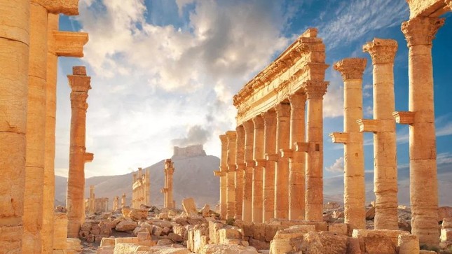 Vị thần bí ẩn chúa tể của vũ trụ tại thị trấn La Mã cổ đại Palmyra là ai? - Ảnh 1.